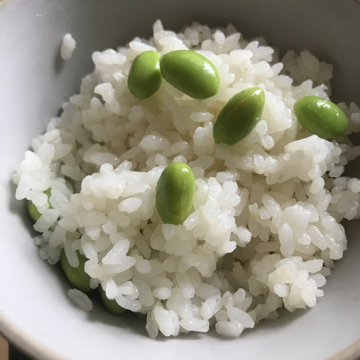 混ぜるだけの枝豆ごはん！